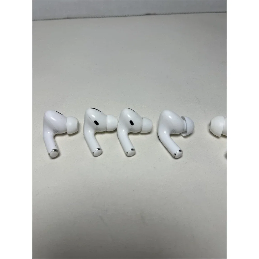 Apple AirPods Lot Of 6 Buds Only Pro/Classic - For Parts